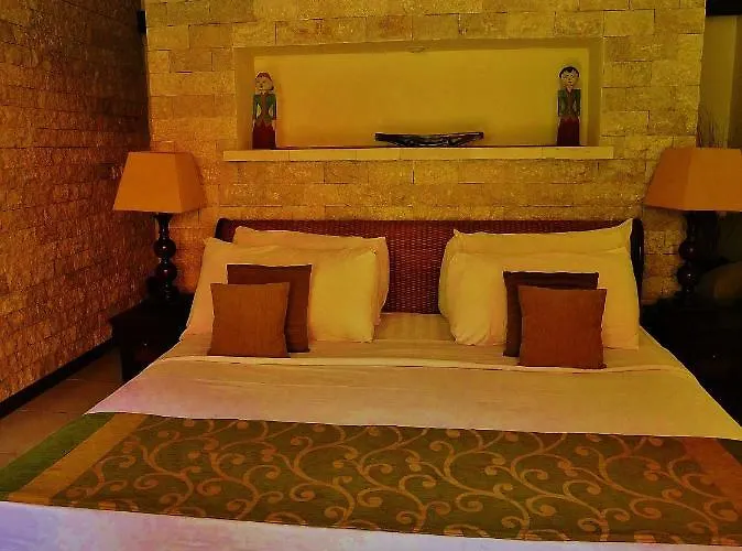 Heliconia Villa Seminyak (Bali)