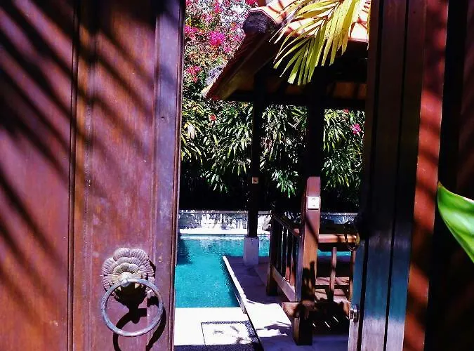 Heliconia Villa